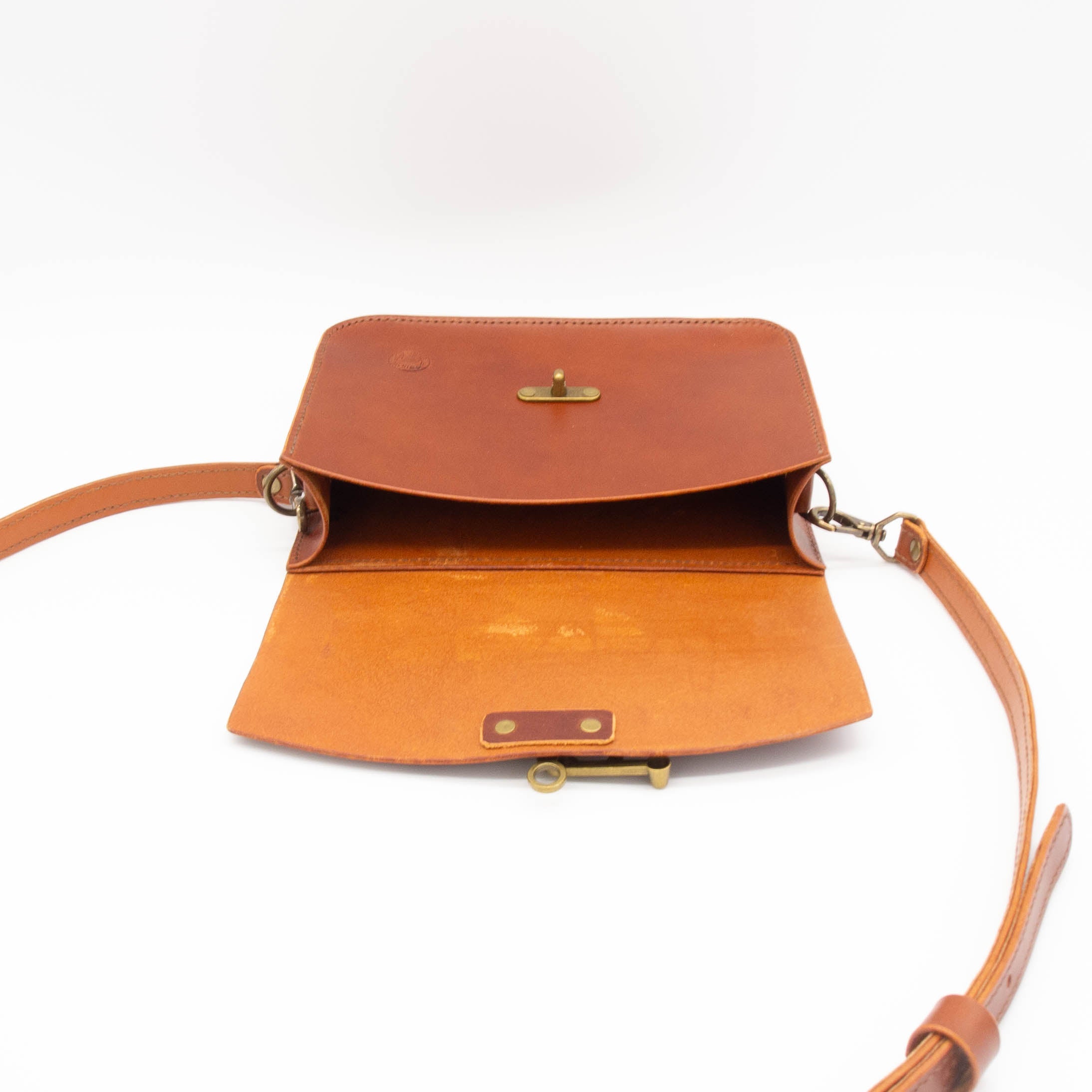 Handcrafted Crossbody Satchel Bag in Chestnut