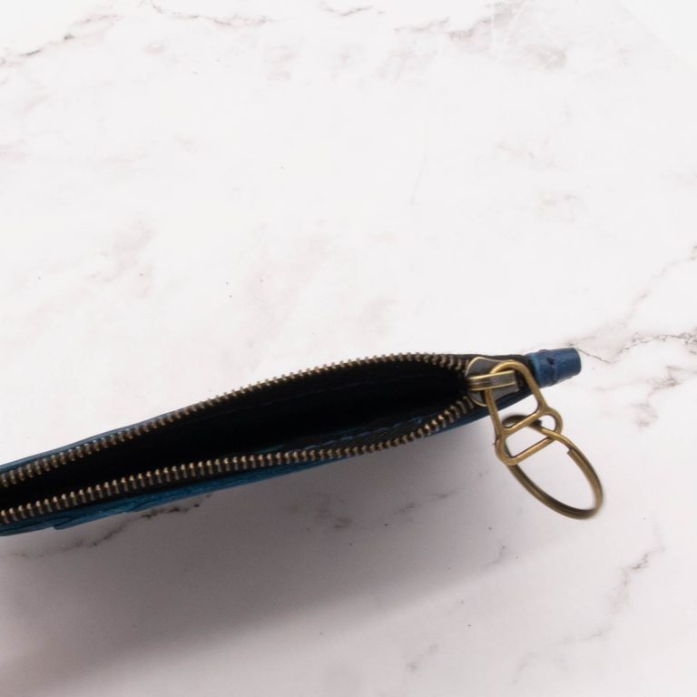 Medium Leather Wallet with Antique Brass Top Zipper and Key Ring - Image 4