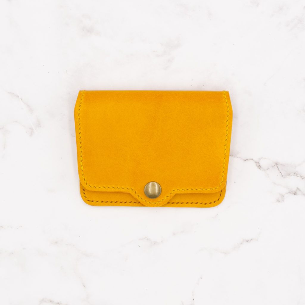 Father's Day Leather Gift Guide: Gifts He'll Actually Use Every Day 88 Snap Minimalist Bifold Leather Wallet