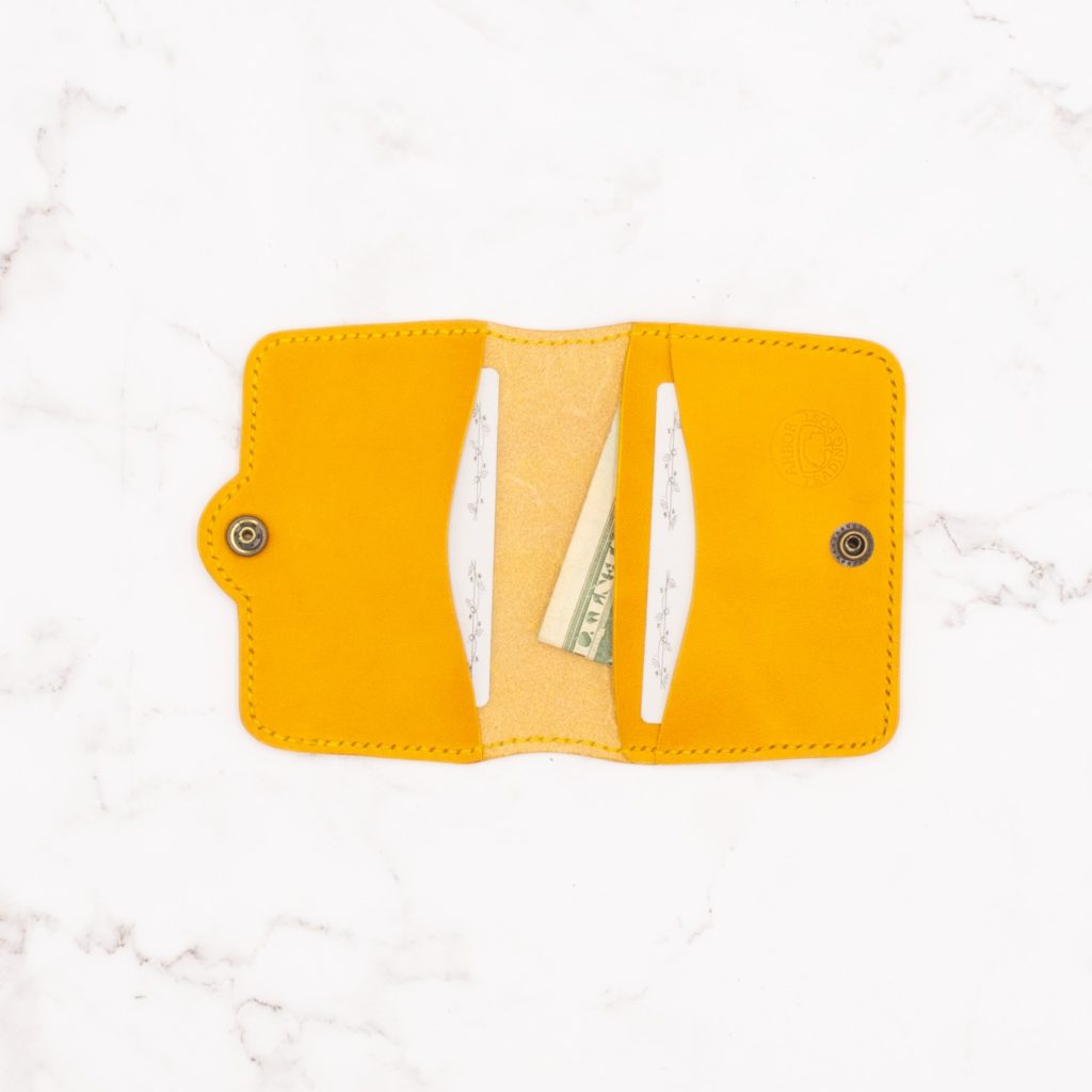 Father's Day Leather Gift Guide: Gifts He'll Actually Use Every Day 91 Snap Minimalist Bifold Leather Wallet