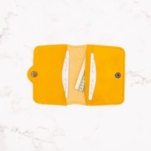 Snap Minimalist Bifold Leather Wallet - Image 5