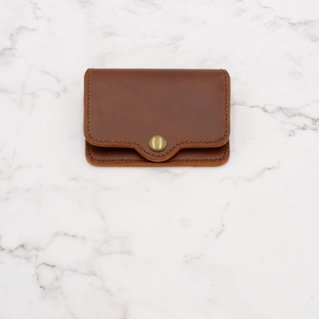 Father's Day Leather Gift Guide: Gifts He'll Actually Use Every Day 96 Snap Minimalist Bifold Leather Wallet