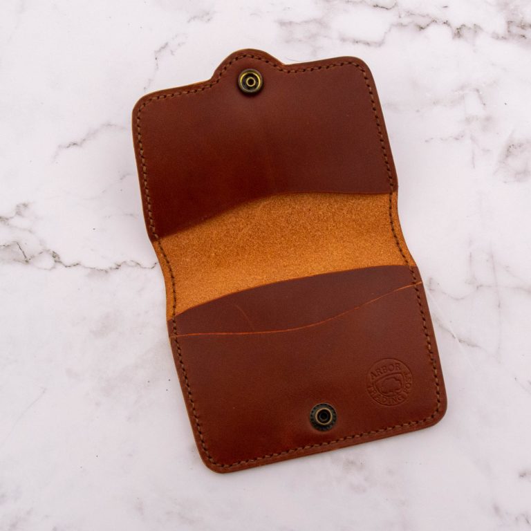 Snap Minimalist Bifold Wallet - Image 3