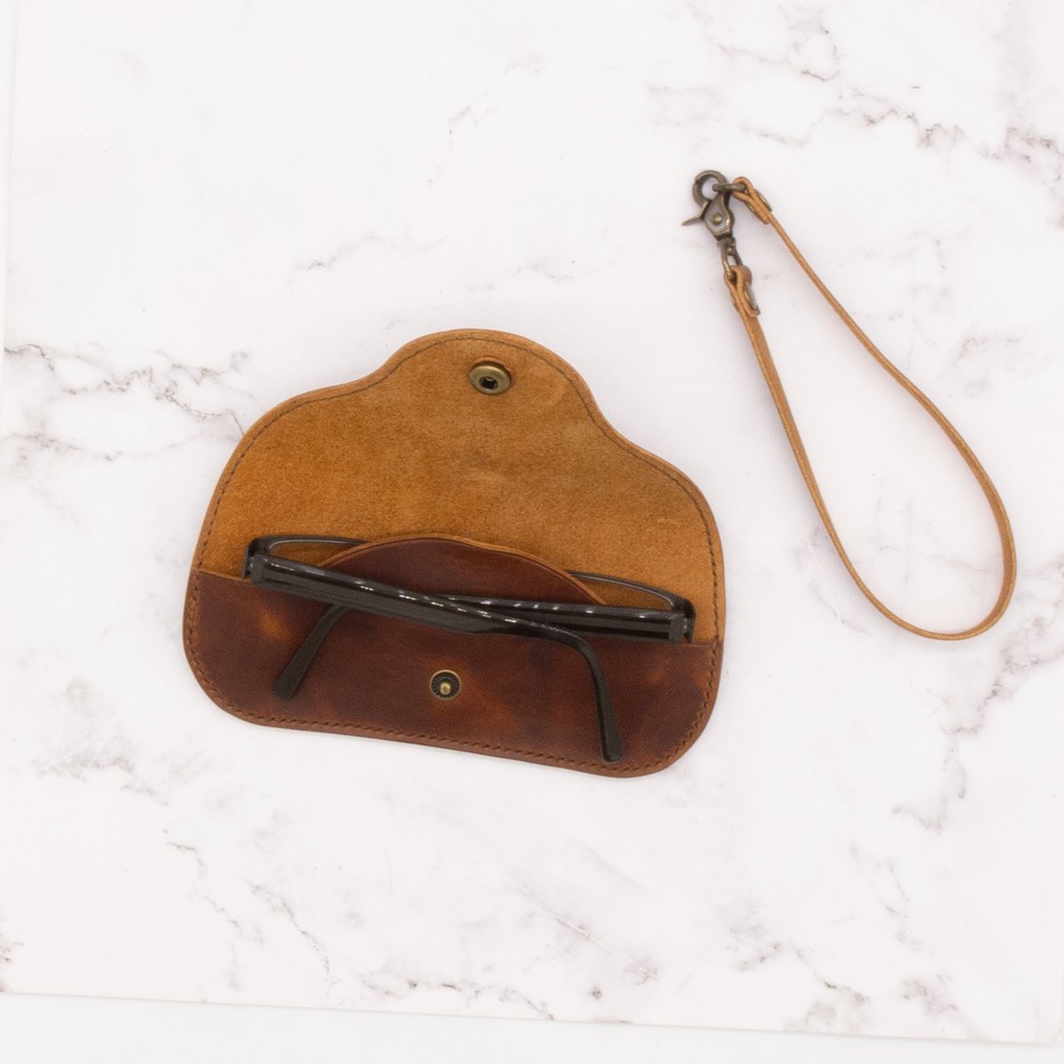 Leather Sunglass Case with Detachable Wristlet Strap (Cognac Brown) 3 Leather Sunglass Case with Detachable Wristlet Strap (Cognac Brown) - Image 3